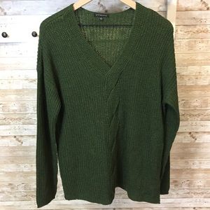 NWT Staccato Sweater Olive green braid frnt V neck